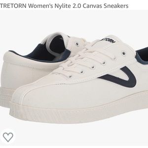 Tretorn Womens Nylite plus women’s sneaker in White/Navy Sz 9